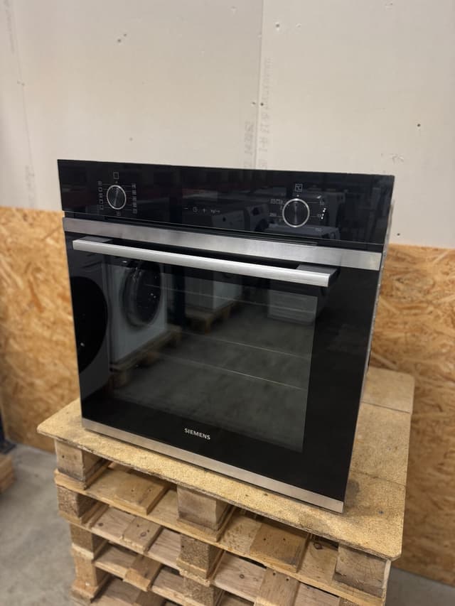 Siemens indbygningsovn HB274ABS1S - D12011 - brugt