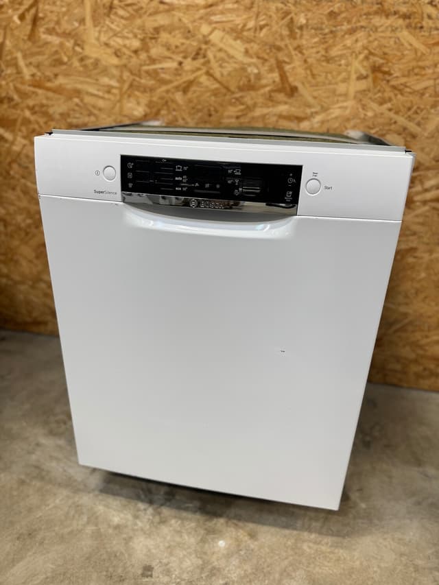 Bosch opvaskemaskine SMU46CW02S - D14489 - brugt