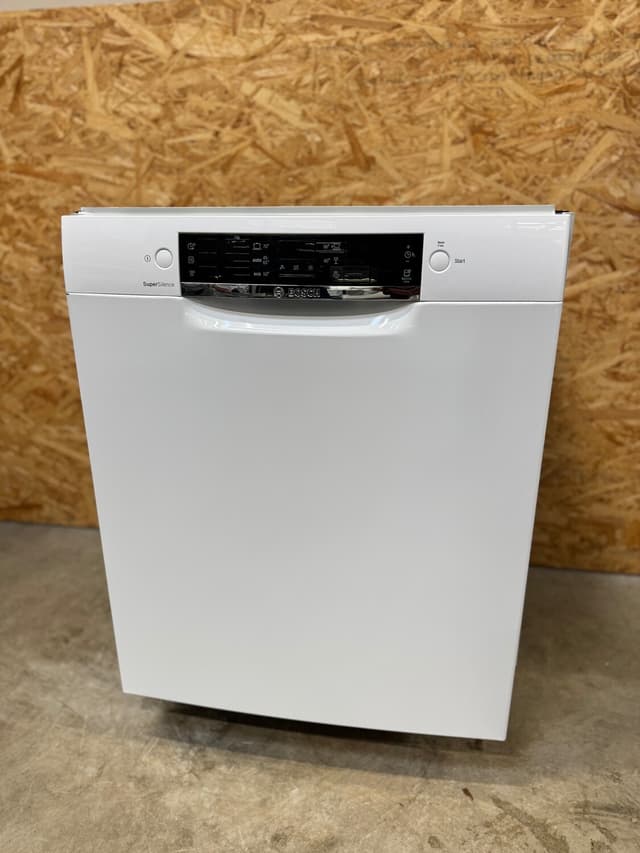 Bosch opvaskemaskine SMU46CW00S - D14488 - brugt