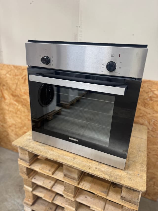Siemens indbygningsovn HB010FBR0S - D14684 - brugt