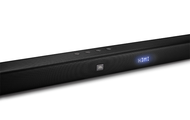 JBL Bar 2.1 har Dolby Digital, JBL Surround Sound og 300 W systemeffekt JBL Bar lydplanke 2.1XB