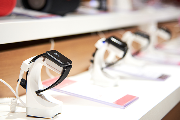 Hvilket smartwatch skal du vælge til at tracke din søvn? Smartwatches udstillet i butik