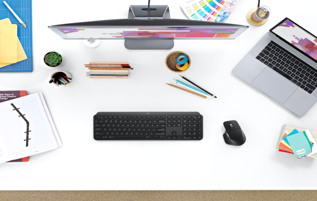 MX Keys-tastatur er perfekt til at skabe og til coding MX Keys Plus -tastatur på et skrivebord