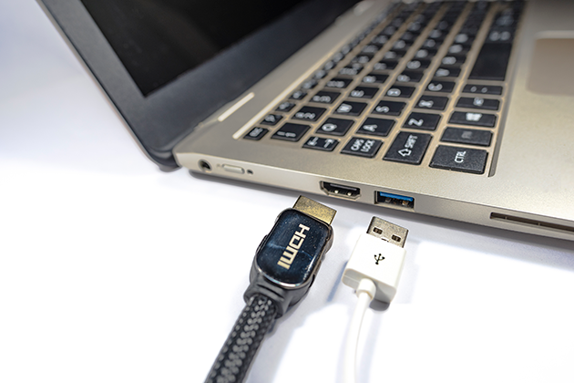 HDMI Computer med HDMI