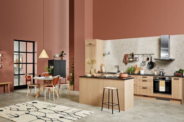 Landligt køkken fra Epoq i serien Shaker Natural Oak Landligt køkken fra Epoq i serien Shaker Natural Oak