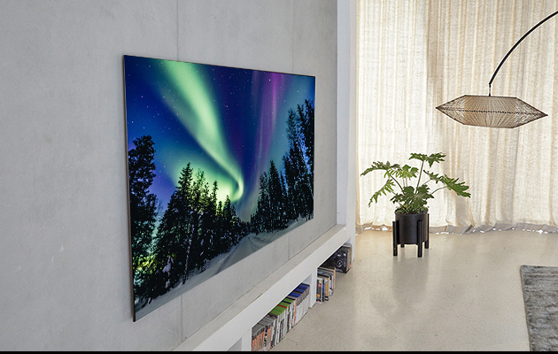OLED ser flot ud på væggen OLED-TV med Nordlys på væg