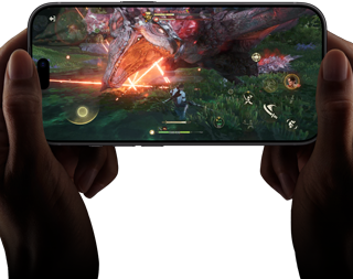 iPhone 18 Pro vist forfra demonstrerer A20 Pro-chippens ydeevne med en scene fra Monster Hunter Outlanders