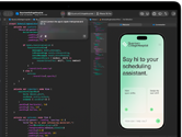 MacBook Pro med Xcode, redigeringsværktøj viser en kommentar med teksten Connect the app to Apple Intelligence, iPhone-preview, appen Quantum College Hospital og følgende tekst: Say hi to your scheduling assistant samt knapperne: View open shifts og Swap my next shift