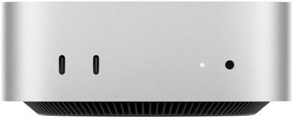 Sølvfarvet Mac mini vist forfra med to Thunderbolt-porte, statusindikatorlys og jackstik til hovedtelefoner, konisk sort bund, plan overside, afrundede sider og lige kanter