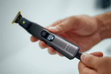 Philips OneBlade Pro 360 trimmer til ansigt og krop QP6651/61