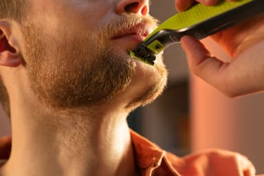Philips OneBlade ansigtstrimmer QP2721/20