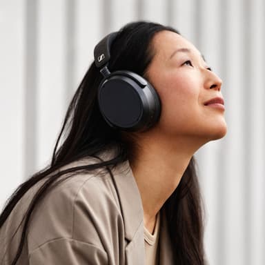 Sennheiser Momentum 4 trådløse around-ear høretelefoner (sort)