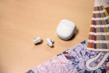 Bose QuietComfort Earbuds II true wireless in-ear-høretelefoner (hvide)