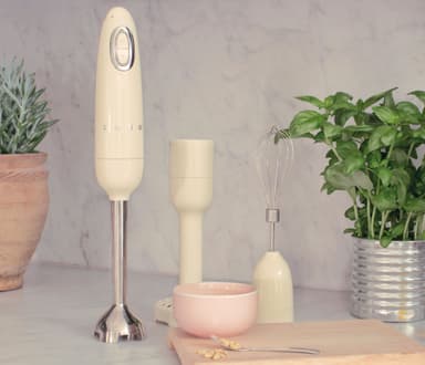 Smeg stavblender HBF22CREU (cream)
