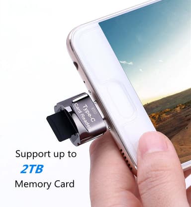 NÖRDIC USB-C 3.1 kortlæser med nøglering 5Gbps TF, MicroSD, Micro SDHC, Micro SDXC 2TB UHS-I sølv