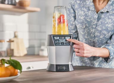 Nutri Ninja blender NN100