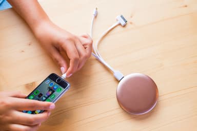 Hyper Pearl make-up spejl + powerbank - rosaguld