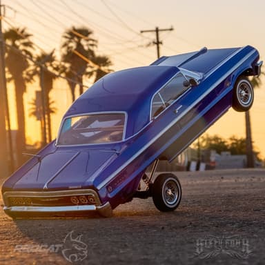 RedCat SixtyFour Hopping Lowrider - Blue Kandy