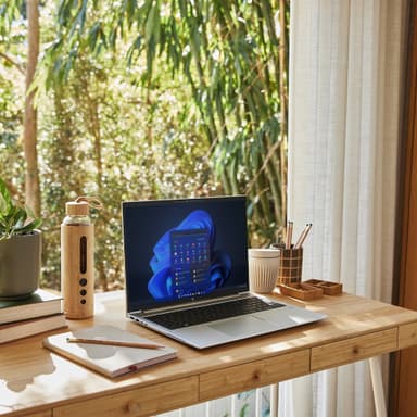 HP EliteBook 860 G9 16" bærbar PC (Sølv)