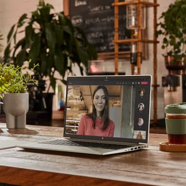 HP EliteBook 655 15.6 inch G9 15.6" bærbar PC (Sølv)