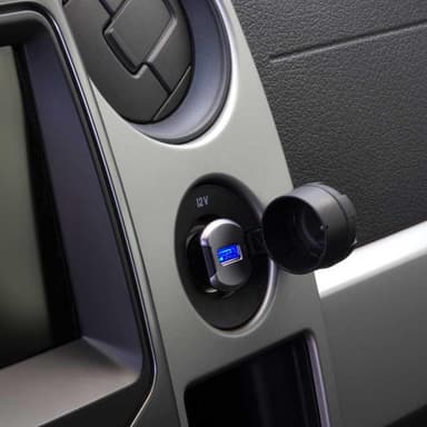 Revolt Enkel 12W USB Bil Lader - Sort/Grå