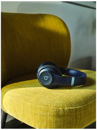 Beats Studio Pro trådløse around-ear høretelefoner (marineblå)