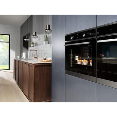 Electrolux Ovn OOP827NB (Sort)