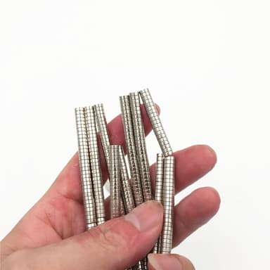 NdFeB magneter för kyl / kontor / whiteboard 100-pack Sølv D5