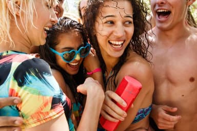 Ultimate Ears Boom 2 Bluetooth højttaler - rød