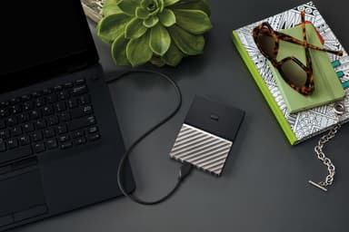 WD My Passport Ultra 1 TB bærbar HDD (sort/grå)