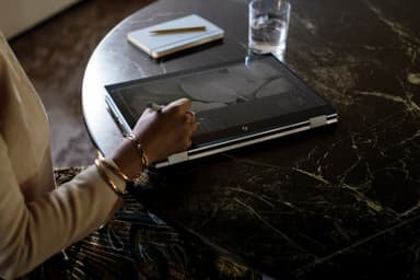 HP Spectre x360 2-i-1 15-df0180no (ash/kobber)