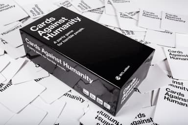 Cards Against Humanity brætspil - international edition