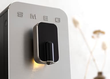 Smeg espressomaskine BCC01BLMEU (sort)