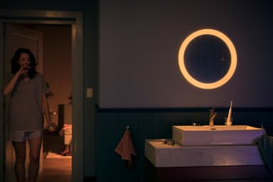 Philips Hue Adore spejl med lys (hvid)
