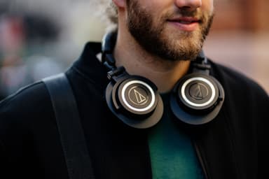 Audio Technica trådløse around-ear hovedtelefoner ATH-M50xBT (sort)