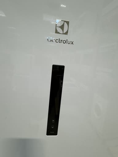 Electrolux køle/fryseskab LNT9ME34W2 - brugt