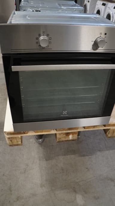 Electrolux indbygningsovn EOB100X - brugt