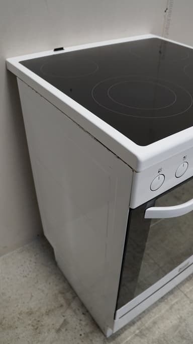 Voss keramisk komfur ELK13030HV - brugt