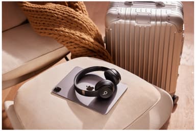 Beats Solo 4 trådløse on-ear høretelefoner (mat sort)