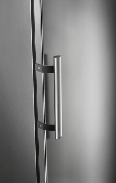 Electrolux fryser EUF2702DOX - 185 cm