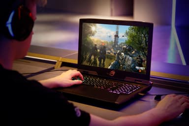 Asus ROG Chimera G703GX 17,3" bærbar gaming-computer