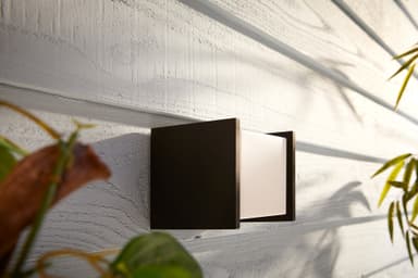 Philips Hue White ambiance Fuzo Outdoor væglampe 1744530P7