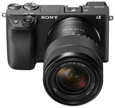 Sony Alpha A6400  kamerahus med 18-135 mm objektiv