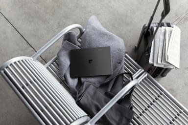 Surface Laptop 2 i7 1 TB Win 10 Pro (platin)
