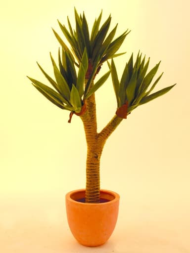 Kunstig yucca palme, 105 cm.