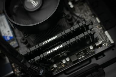 Edge E-Sport stationær gaming-computer 1660Ti/AMD (sort)