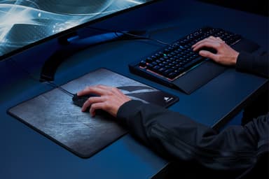 Corsair M55 RGB Pro dobbelthåndet mus