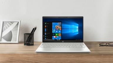 HP Pavilion 14-ce2850no 14" bærbar computer (sølv)