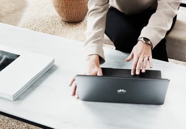 Huawei MateBook 13, Core i5/SSD 256GB/Nvidia MX250 laptop 13" (grå)