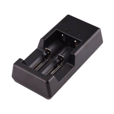 Batterilader USB 18650 / 18500 / 17650 / 16340 / AA / AAA